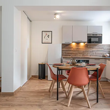 Apartment Nouveau ! Nael, En Plein Centre Et Au Pied Des Pistes
